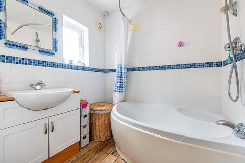 5 Sutherland Grove, Teddington, TW11 8RP