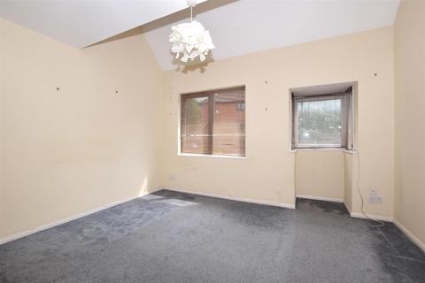 8 Shott Close, Sutton, SM1 4LQ