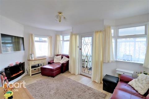 51 Cornflower Road, Jaywick, Clacton-on-sea, CO15 2SA