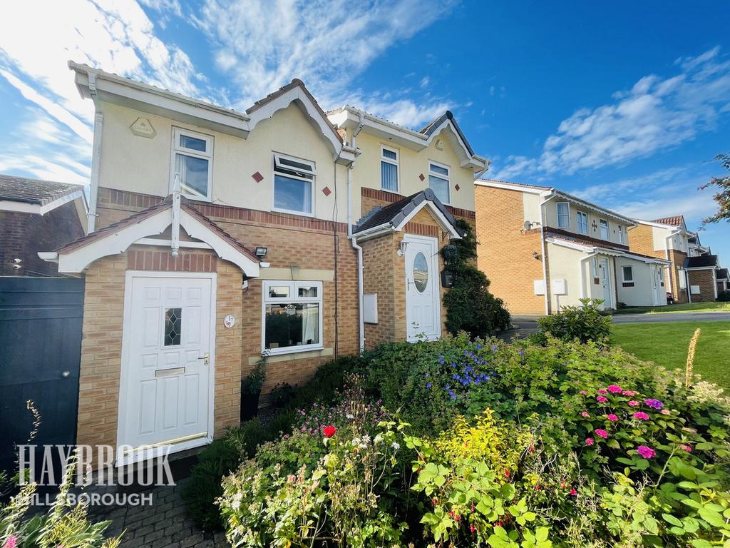 Moonshine Way, Sheffield 2 bed semidetached house £140,000