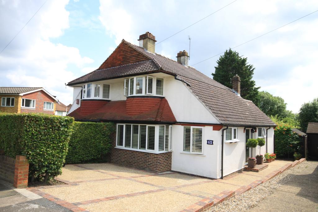 Exford Road, Lee SE12 3 bed semidetached house £565,000