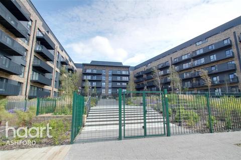 1 bedroom flat to rent, Victoria Point, TN23...