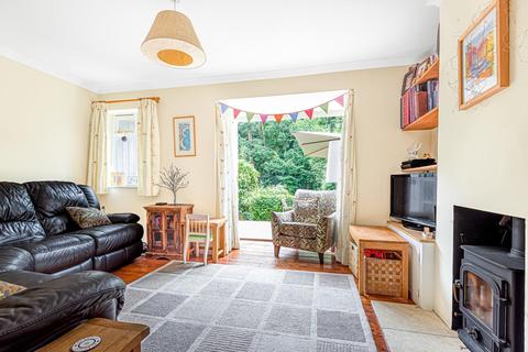 Rhoander Old Compton Lane, Farnham, GU9 8EG