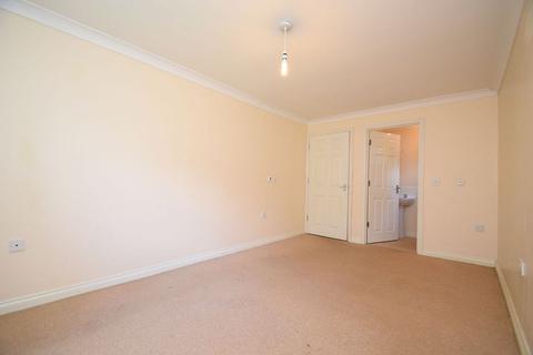 2 bedroom flat for sale - Lime Tree Place, Sproughton Road, Ipswich, IP1
