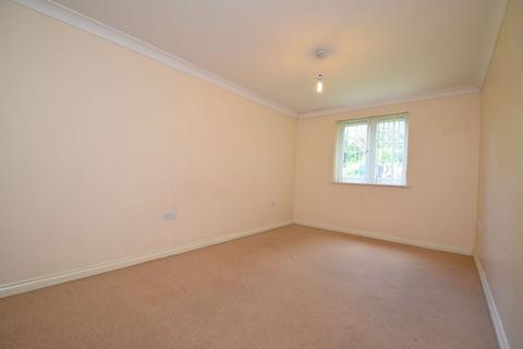 2 bedroom flat for sale - Lime Tree Place, Sproughton Road, Ipswich, IP1
