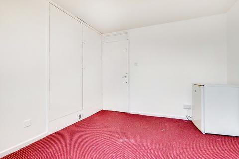 7 Bramall Close, London, E15 1RR