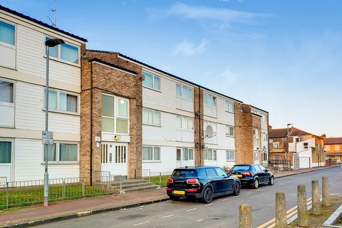 7 Bramall Close, London, E15 1RR