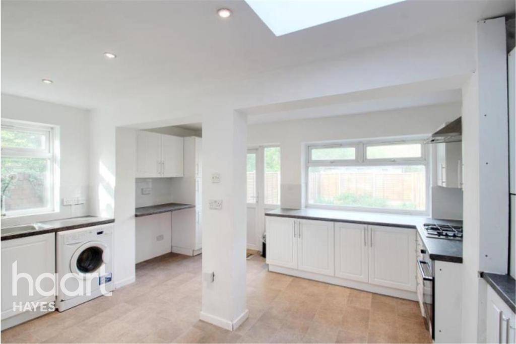 Carlyon Road Hayes UB4 0 3 bed terraced house £1,599 pcm (£369 pw)