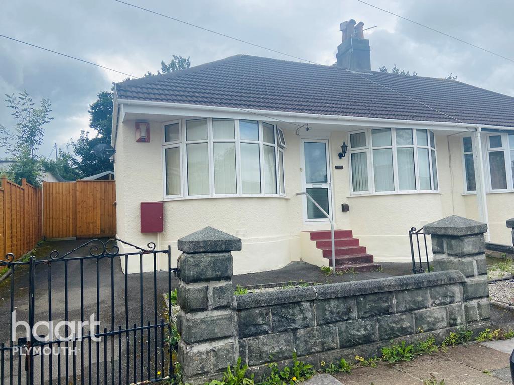 Dovedale Road, Plymouth 3 bed semidetached bungalow £230,000