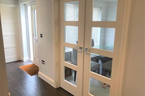 29 Foxleys, Carpenders Park, Watford, WD19 5DB
