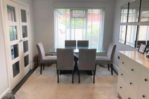 29 Foxleys, Carpenders Park, Watford, WD19 5DB