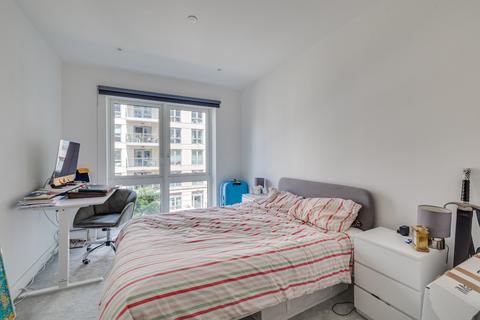 1 bedroom flat for sale, Faulkner House, Fulham Reach, London