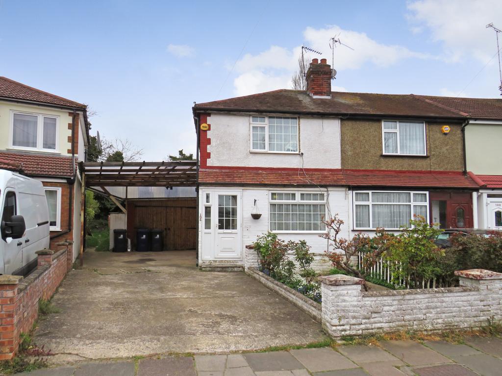 Empire Road, Perivale, Middlesex UB6 4 bed end of terrace house £535,000