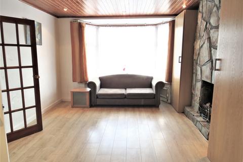 19 Ashness Gardens, Greenford, UB6 0RL