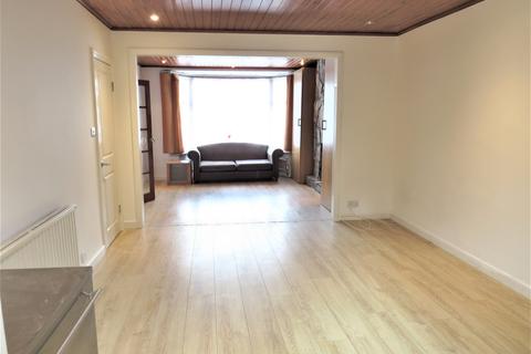 19 Ashness Gardens, Greenford, UB6 0RL