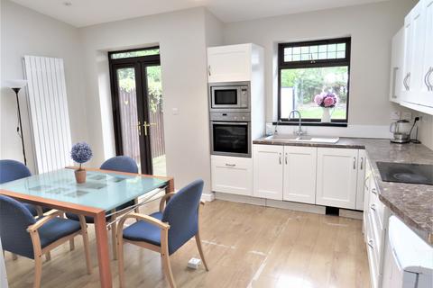 19 Ashness Gardens, Greenford, UB6 0RL
