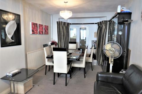 8 Tiverton Road, Wembley, HA0 1HS