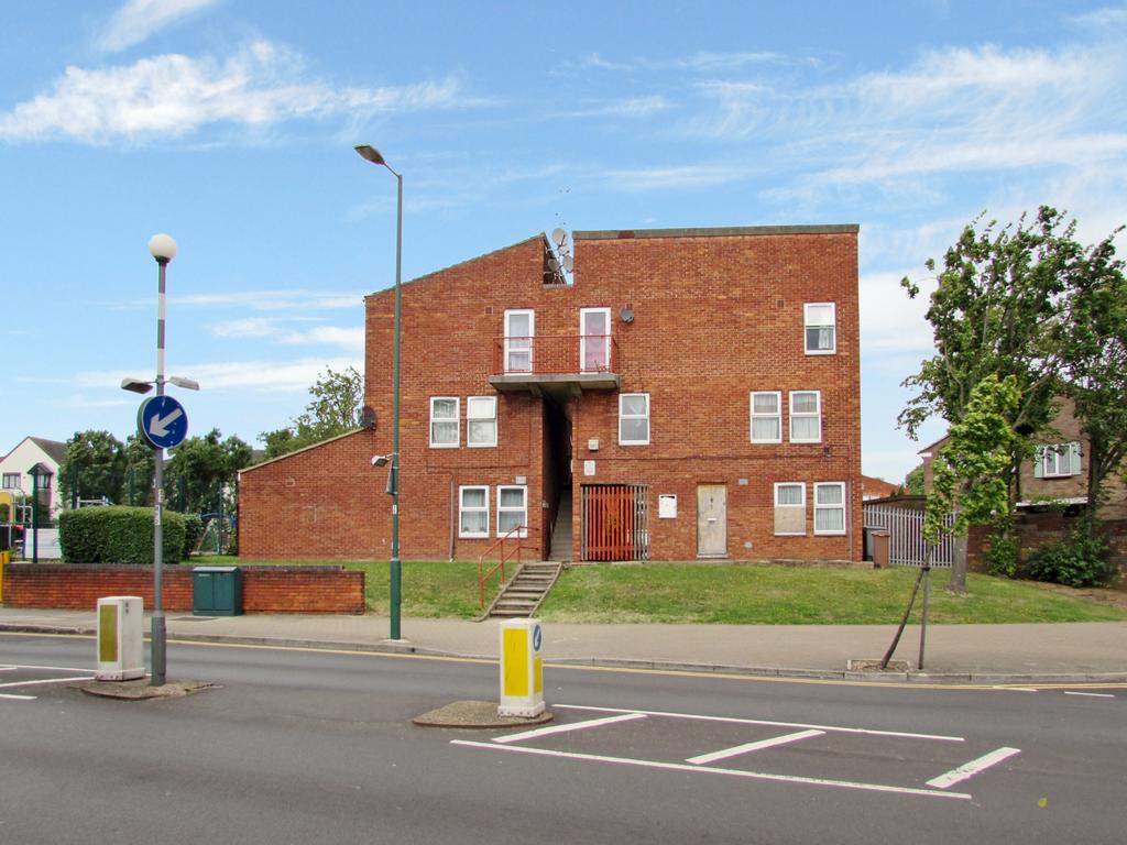 Lightley Close, Wembley, Middlesex HA0