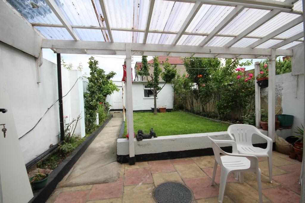 Lyon Park Avenue, Wembley, Middlesex HA0 3 bed terraced house £625,000