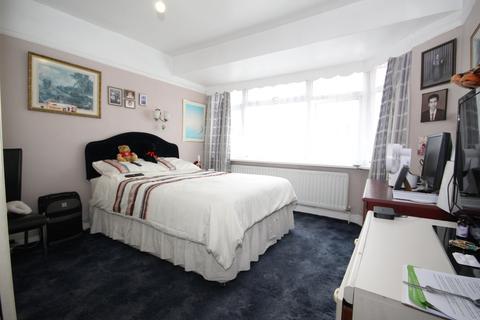 209 Lyon Park Avenue, Wembley, HA0 4HD