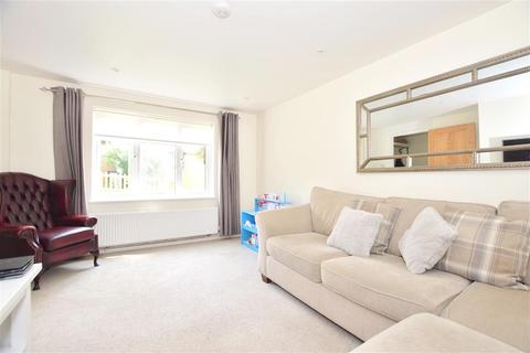 3 Alderbrook Path, Crowborough, TN6 3DR
