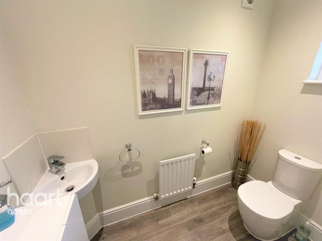Manor Road, Barton Seagrave 4 bed detached house £390,000