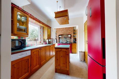 44 Dennis Road, Gravesend, DA11 7NW