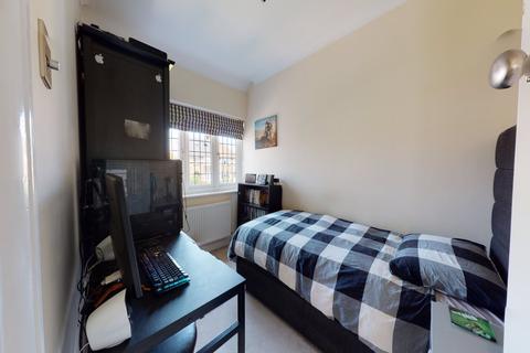 44 Dennis Road, Gravesend, DA11 7NW
