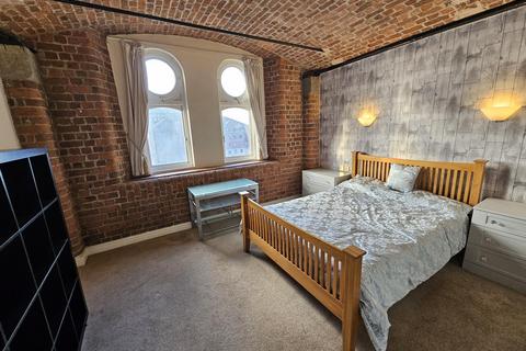 2 bedroom apartment to rent, Stunning duple apartment in Waterloo Warehouse - parking and concierge