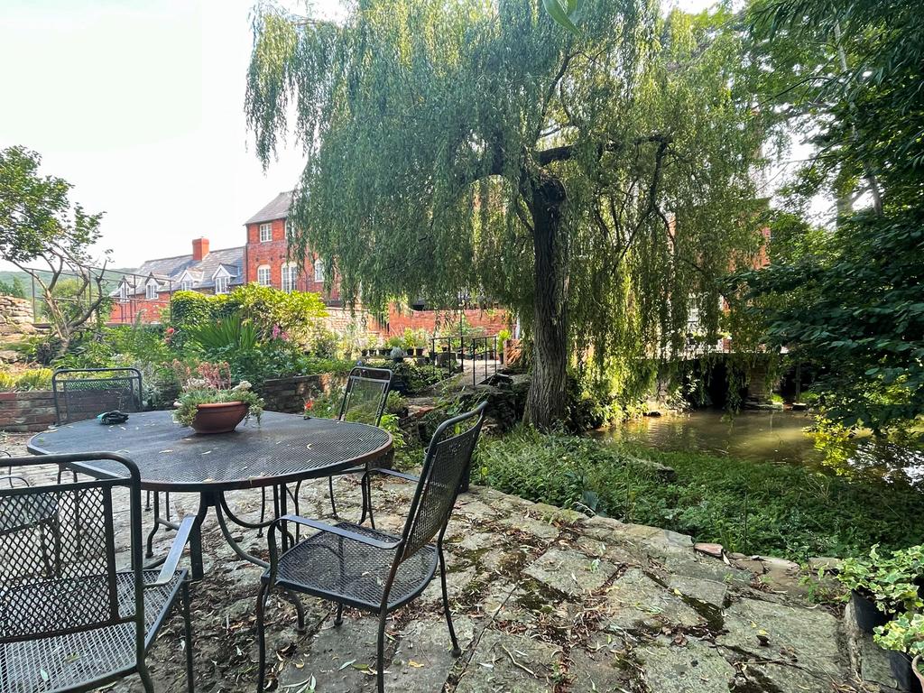 Communal Seating Area