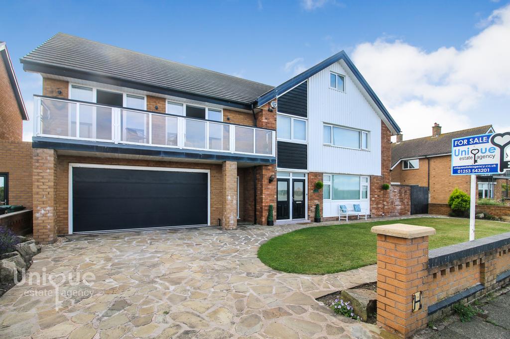 Princes Way, Fleetwood, FY7 6 bed detached house £650,000