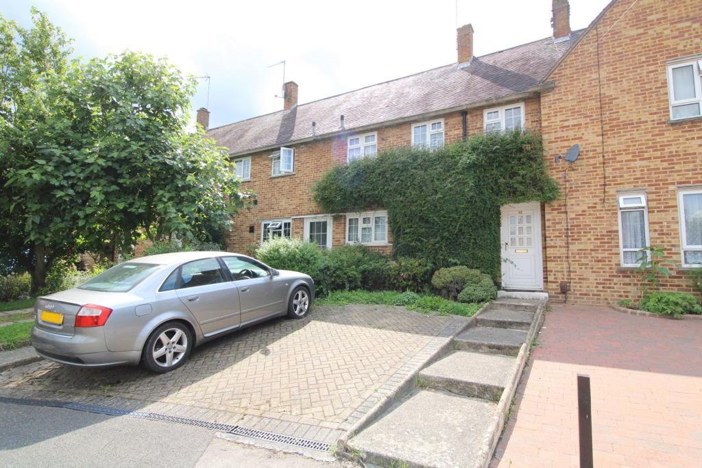 Perry Mead, Enfield, EN2 3 bed terraced house £440,000