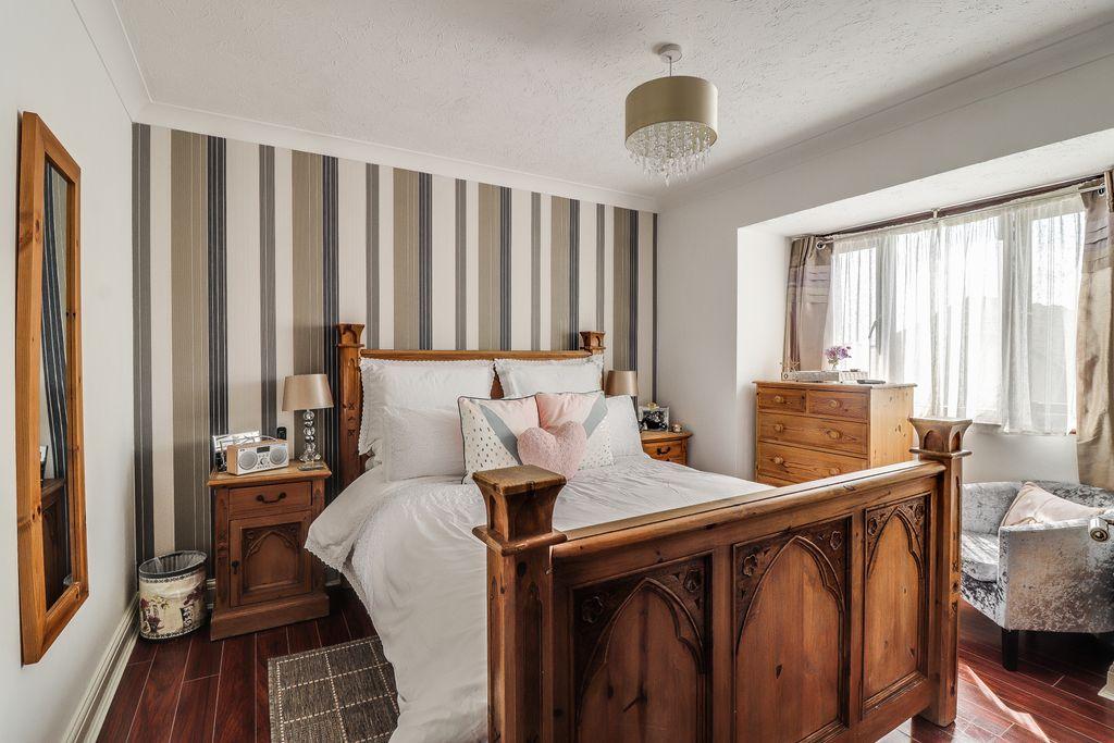 Bedroom 1 (Double)