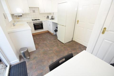 3 bedroom terraced house to rent, Heron Street, Hulme, Manchester, M15 5PR
