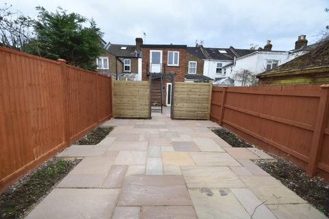 1 bedroom apartment to rent, Vansittart Road, Ground Floor, Windsor, Berkshire, SL4