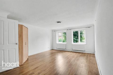 undefined, Chaucer Road, Bedford