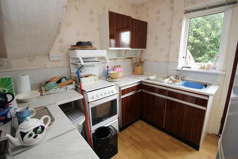 44 Kirkstall Mount, Leeds, LS5 3DP