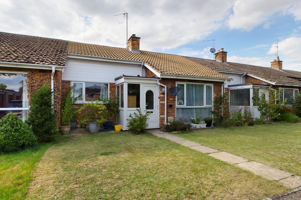 Vineyard Walk, Bottisham 2 bed terraced bungalow £295,000