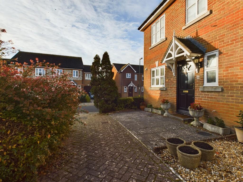 King Gardens, Chichester 3 bed end of terrace house for sale £