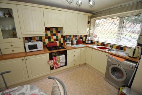 69 Ashdale Drive, Birmingham, B14 4TX