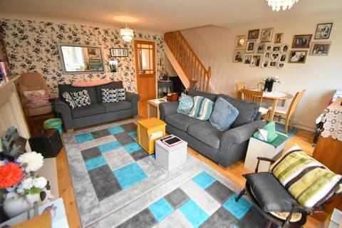 69 Ashdale Drive, Birmingham, B14 4TX