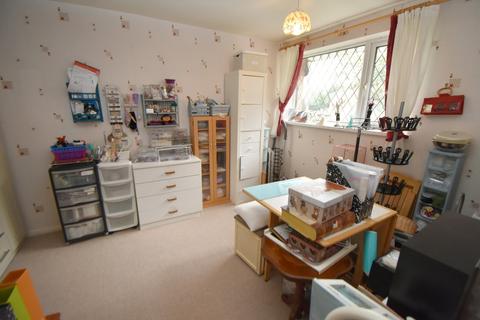 69 Ashdale Drive, Birmingham, B14 4TX