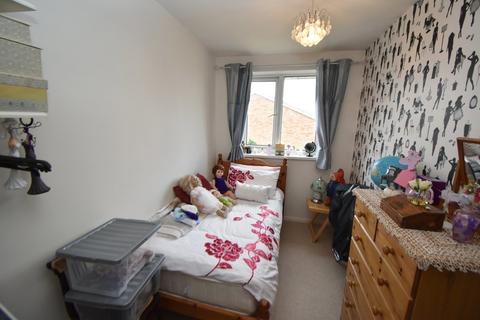 69 Ashdale Drive, Birmingham, B14 4TX