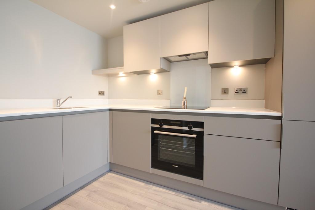 Apartment in Birmingham, West Midlands - View 3