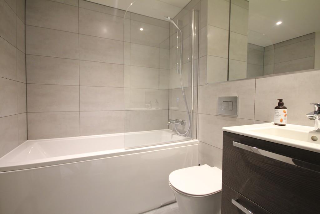 Apartment in Birmingham, West Midlands - More