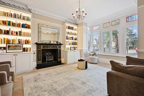 62 The Avenue, London, W13 8LS
