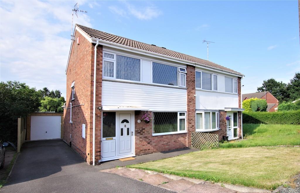 Elmwood Grove, Uttoxeter 3 bed semidetached house £188,000