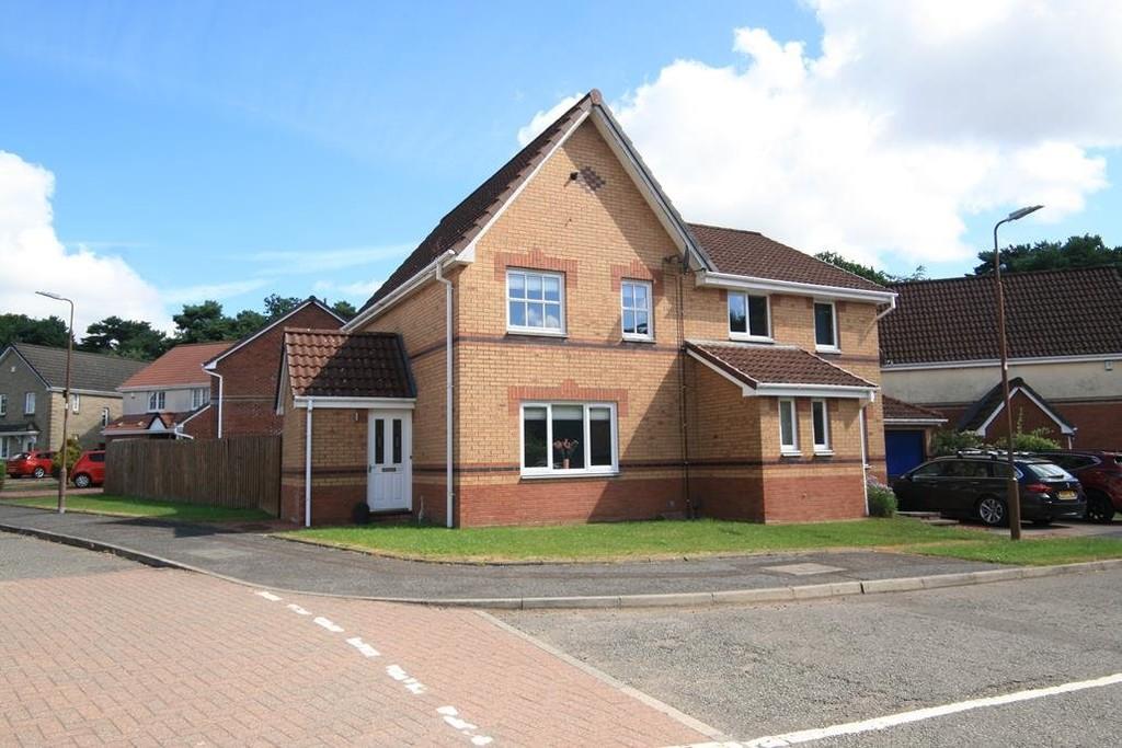 Buchanan Crescent, Livingston 3 bed semidetached house £193,000