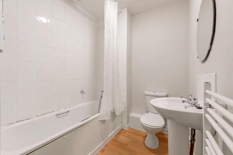4 bedroom flat to rent - Seagate, City Centre, Dundee, DD1