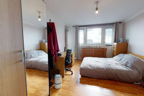 3 bedroom flat to rent - Turnpike House, Goswell Road, London, EC1V